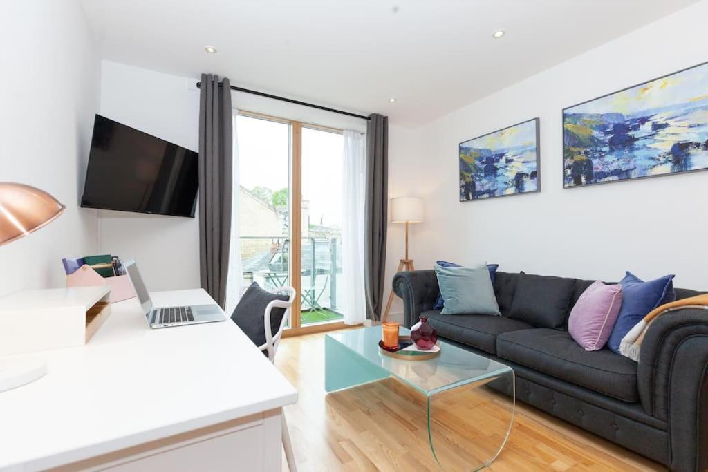 Oxfordshire Living - The Tolkien Apartment - オックスフォード エクステリア 写真