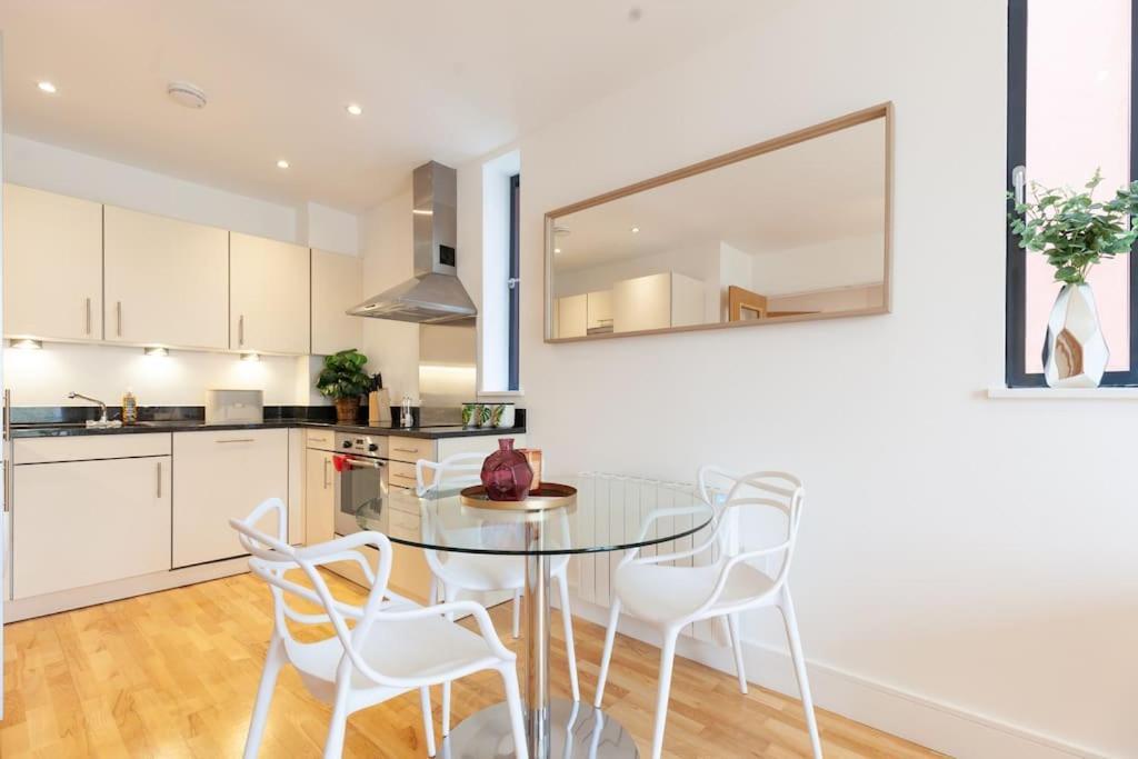 Oxfordshire Living - The Tolkien Apartment - オックスフォード エクステリア 写真