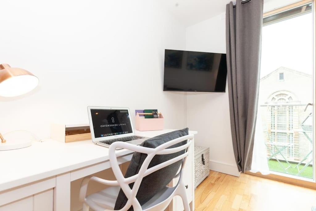 Oxfordshire Living - The Tolkien Apartment - オックスフォード エクステリア 写真